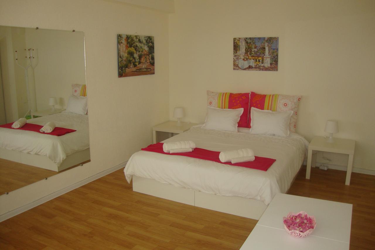 Guest Rooms Colours Kazanlŭk Buitenkant foto